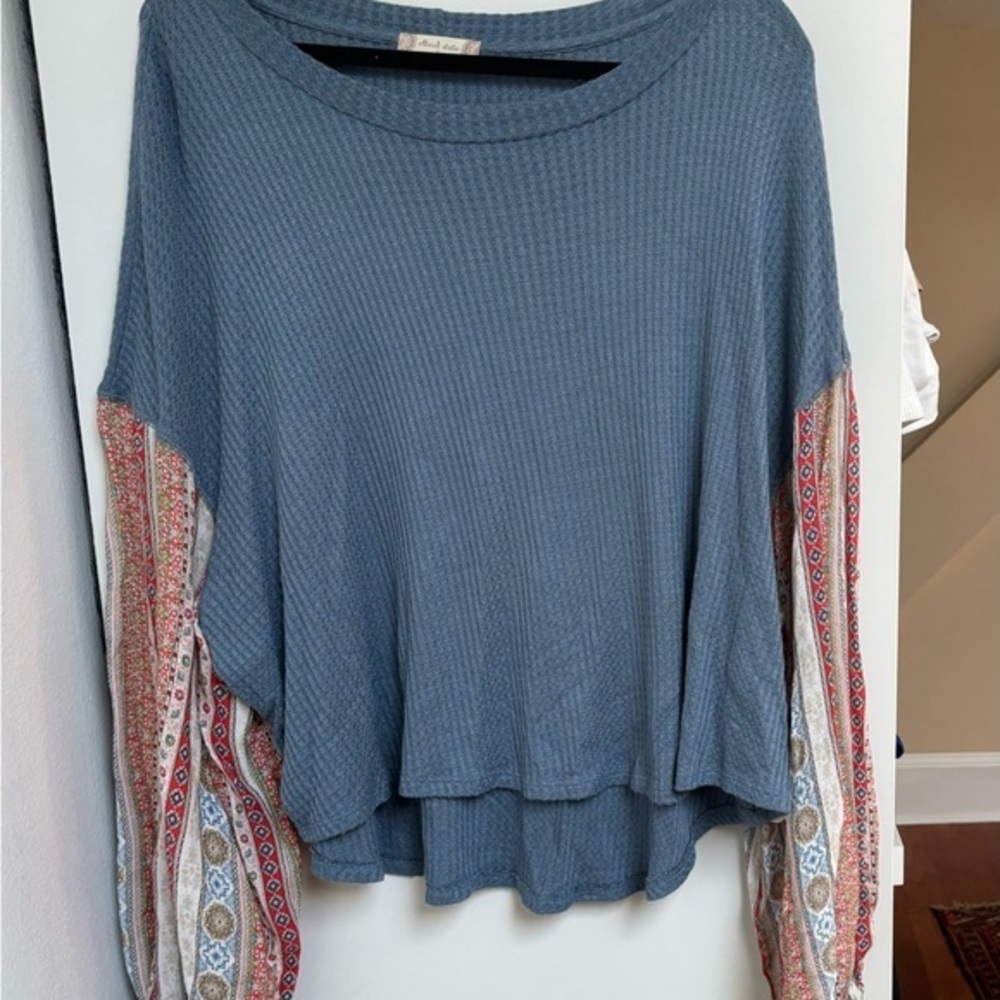 Blue waffle knit bell sleeve Patterned Women's Top